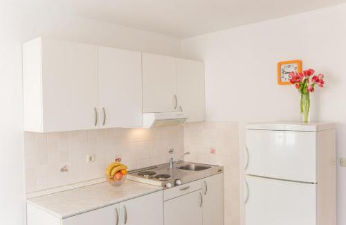 Mugeba Apartment | Apartments Lorena B