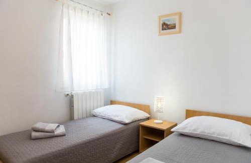 Mugeba Apartment | Apartments Lorena B