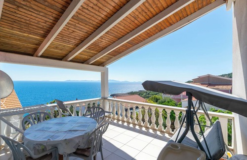 Zavalatica Apartment | Apartments Malo Misto (97731-A1) - Zavalatica