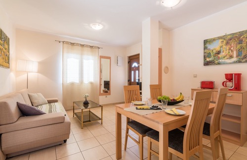 Klimno Apartment | Apartments Marjanca, (16179), Klimno, hr
