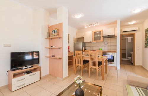 Klimno Apartment | Apartments Marjanca, (16179), Klimno, hr