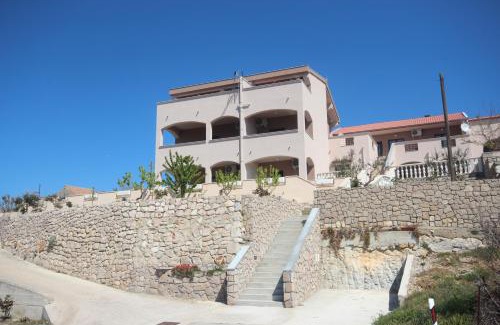 Rtina Apartment | Apartments Njaco