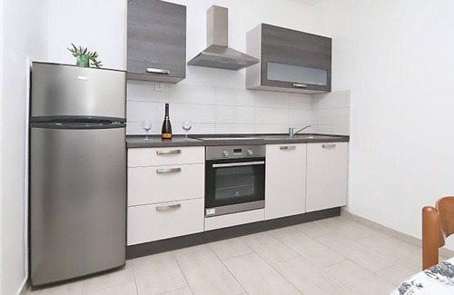Metajna Apartment | Apartments on the beach