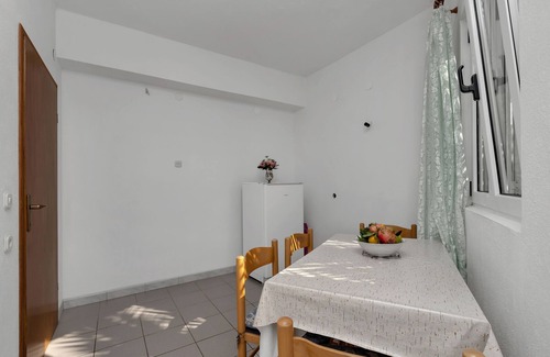 Bogomolje Apartment | Apartments Robinzon Nikola (83741-A1) - Bogomolje