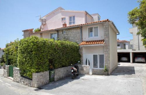 Ratac Apartment | Apartments Rosemary