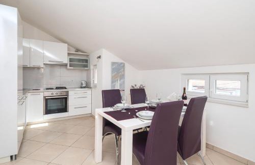 Rogoznica Apartment | Apartments Sara