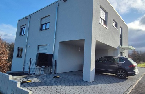 Sondelfingen Apartment | Apartments Seibel double/twin room with bathroom