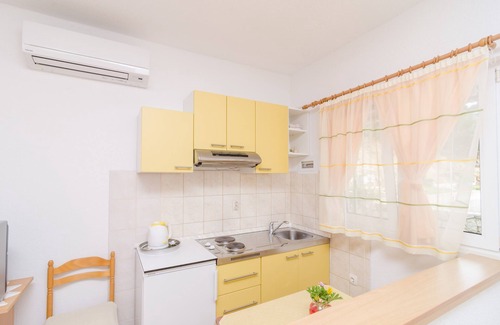 Kobas Apartment | Apartments Skurla - Studio Apartment with Terrace (A1 žuti)