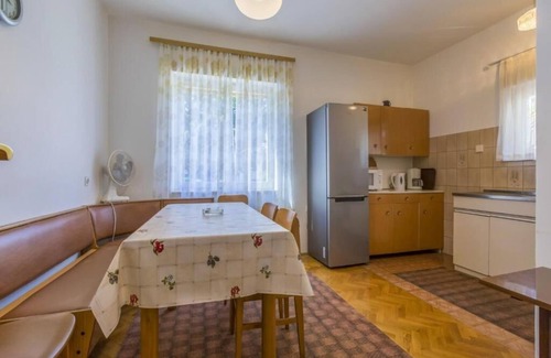 Selce Apartment | Apartments Tara (66481-A1) - Selce (Crikvenica)