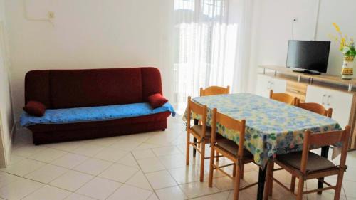 Martinscica Apartment | Apartments Tatjana
