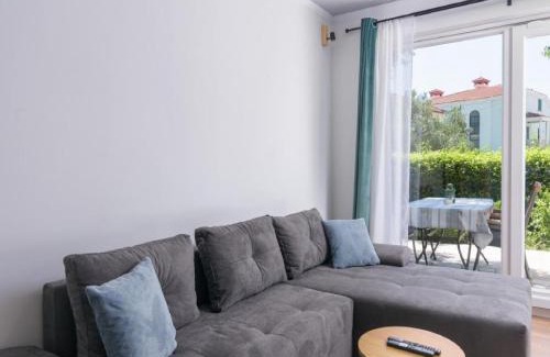Kastel Stafilic Apartment | Apartments Vujina - One Bedroom apartment and Balcony
