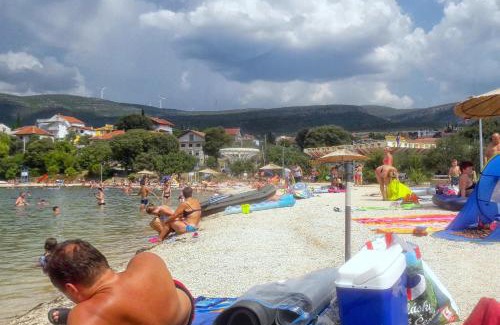 Gornji Karin Apartment | Apartments with parking spaces Gornji Karin, Novigrad - 21514