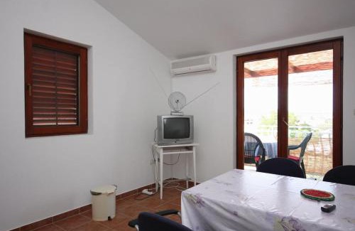 Jezera Apartment | Apartments with parking space Jezera, Murter - 5109