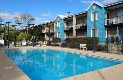 Halls Head Apartment | Apollo Quay Superb Studio-walk to shop & foreshore