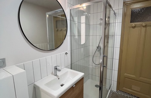 Alpes-Maritimes Apartment | App.5 Villa Orchidee 200 m de la Plage