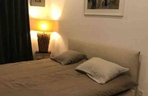 Perroy Apartment | Appart 100m² à 10 min à pied de la plage de Rolle