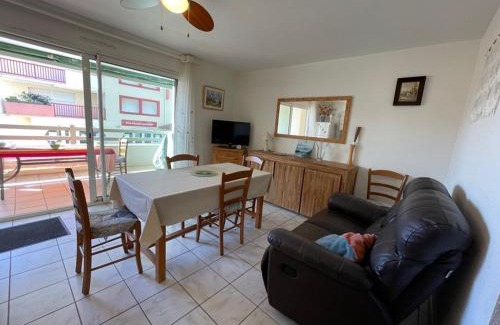 Vieux-Boucau-les-Bains Apartment | Appart 3 Chambres, 6 Pers, Terrasse, Parking, Plage à proximité - FR-1-379-142