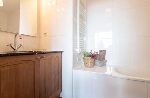 Pla d'Adet Apartment | Appart 7p Pieds de Pistes avec Piscine Chauffée - FR-1-296-345