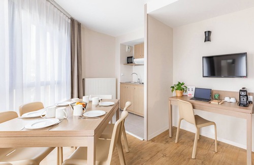 Saint-Serge Apartment | Appart'City Confort Angers