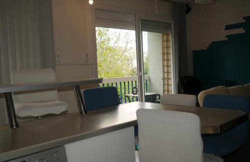 Epinay-sur-Seine Apartment | Appart en résidence avec home cinéma.
