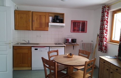 Saint-Francois-Longchamp Apartment | Appartement au Pied des Pistes Dans Résidence Avec Piscine