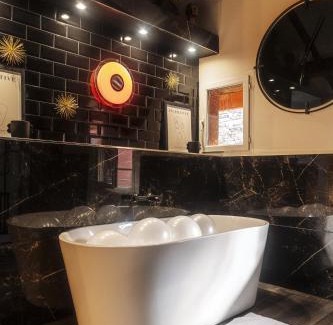 Macon Apartment | Appart hôtel le 8 La Suite - parking gratuit -