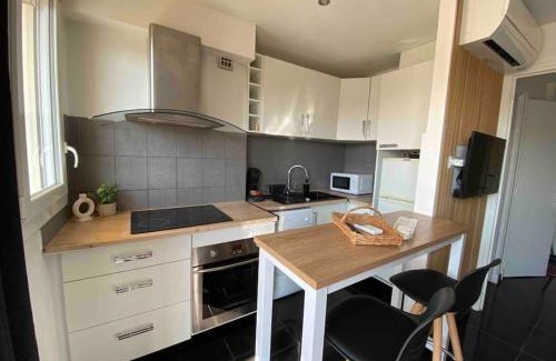 Mediterranee Apartment | Appart T2 Calme - Centre de Canet - Parking - Clim