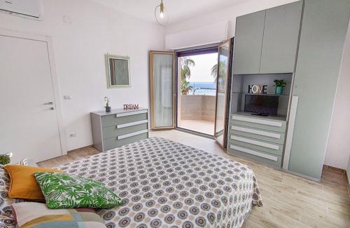 Martinsicuro Apartment | Appartamento Alighieri primissima fila mare