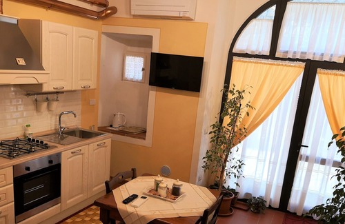 San Donato in Poggio Apartment | Appartamento Fiorenza