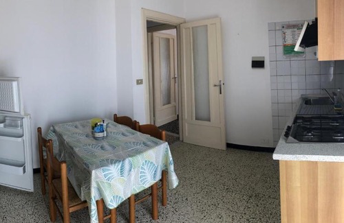Spotorno Apartment | Appartamento in pieno centro a 100m dal mare