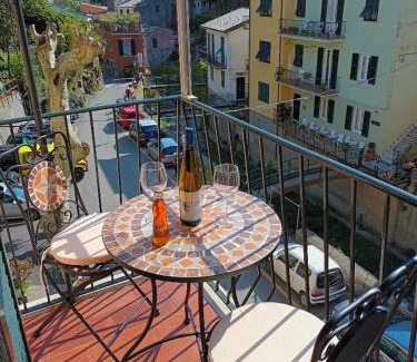Vernazza Apartment | Appartamento Linda a pochi passi dal mare - 011030-LT-0357