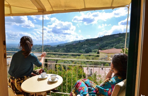 Massa e Cozzile House | Appartamento Storico, Elegante con Vista