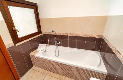 Sermoneta Apartment | Appartamento Sermoneta - vicino Stazione FS - Warm