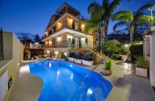 Marina di Ragusa Apartment | Appartamento Venere in villa 18pax