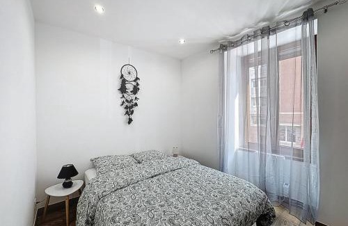 Bellegarde-sur-Valserine Apartment | Appartement proche gare, plein centre, balcon