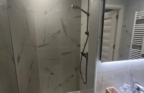 Illkirch-Graffenstaden Apartment | Appartement T2 au Calme , 2 à 4 Personnes, Parking Privé, Entièrement Équipé