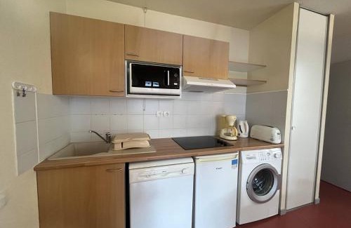 Cauterets Apartment | Appartement à Cauterets: 4 pers, parking, proche thermes - FR-1-812-86