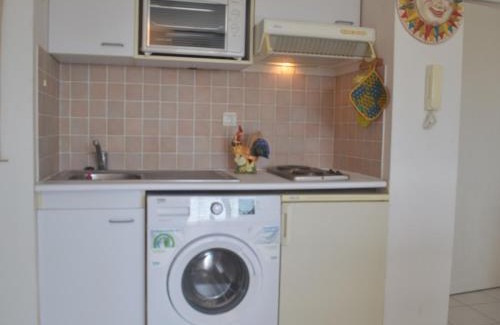 Frejus Port Apartment | Appartement à Fréjus avec terrasse et ménage inclus - FR-1-226A-66