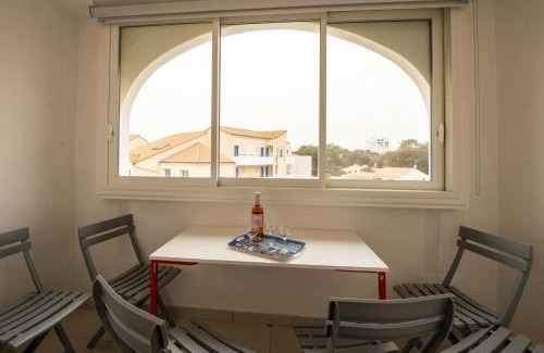 Chateau-d'Olonne Apartment | Appartement à 900m de la plage aux Sables d'Olonne