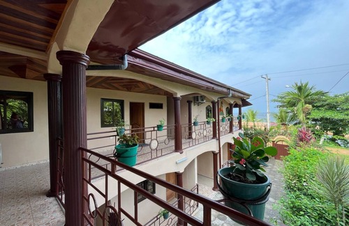 Kribi Apartment | Appartement à Kribi , vue Mer, 2 Chambres, Wi-fi, Plage, Proche des Chutes Lobé