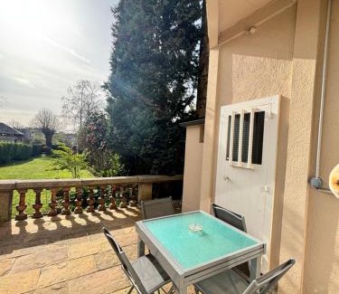 Limoges Apartment | Appartement 2 Climatisé confortable et charmant ,terrasse et vue sur le jardin au rdc
