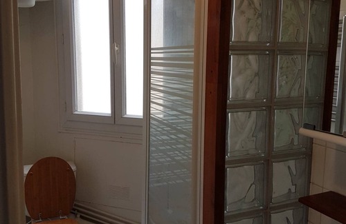 Saint-Vincent-de-Paul Apartment | Appartement 2 Pièces Montmartre