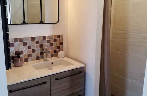 Nieul-sur-Mer Apartment | Appartement 28m2 Proche La Rochelle/ile de Ré Dans Village Ostreicole