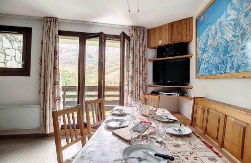 Les Menuires Apartment | Appartement 2P · 6 couchages · Balcon Ouest · Ski au pied · TV/DVD · Près télécabine - FR-1-344-818