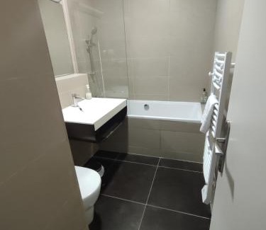 Chartrons Apartment | Appartement 3 personnes quartier Chartrons avec climatisation