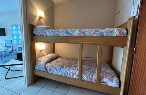 Behobie Apartment | Appartement avec Terrasse Proche Plage et Parking Gratuit - FR-1-239-955