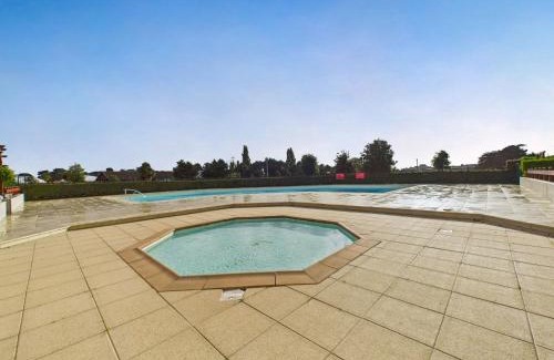 Guerande Apartment | Appartement - balcon avec vue - piscine chauffée