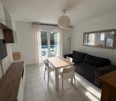Miramar Apartment | Appartement cosy à 200 m de la plage à pied