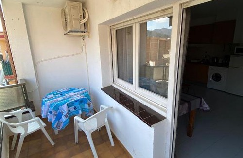 Roses Town Center Apartment | Appartement Centre-ville a 100 m de la plage et de la Citadelle