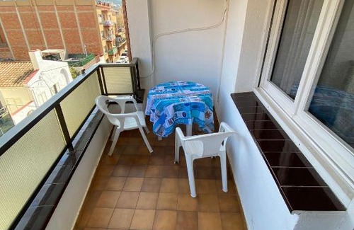 Roses Town Center Apartment | Appartement Centre-ville a 100 m de la plage et de la Citadelle